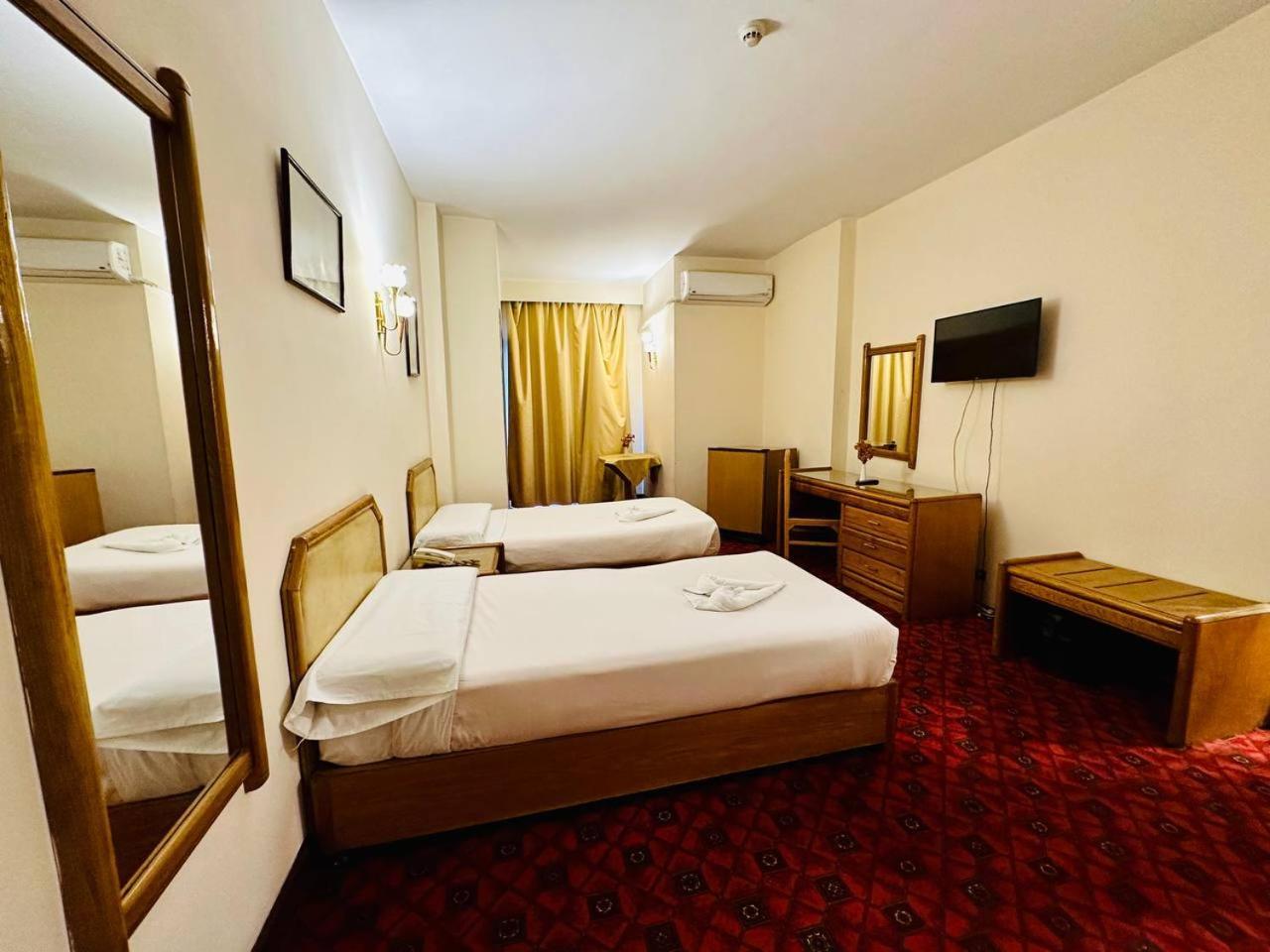 Queens Valley Hotel Louxor Extérieur photo