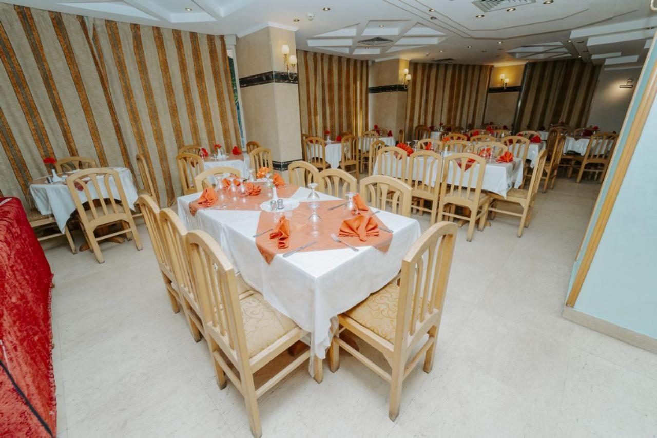 Queens Valley Hotel Louxor Extérieur photo