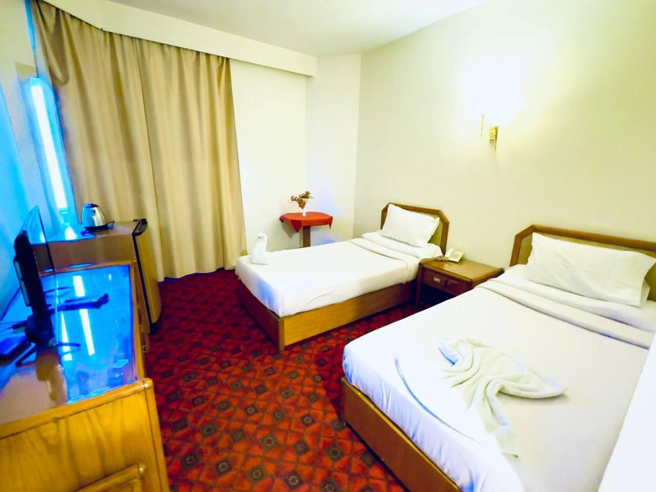 Queens Valley Hotel Louxor Extérieur photo