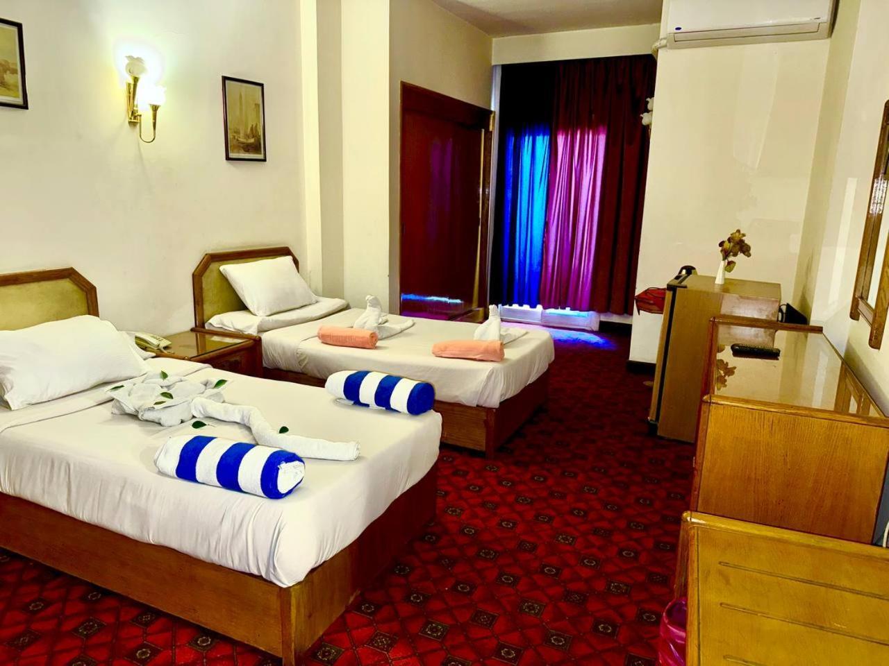 Queens Valley Hotel Louxor Extérieur photo