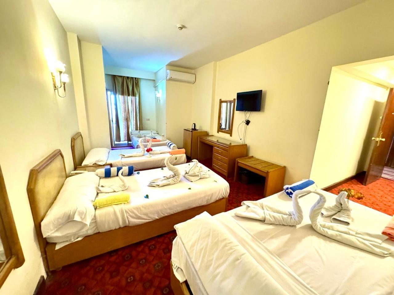 Queens Valley Hotel Louxor Extérieur photo