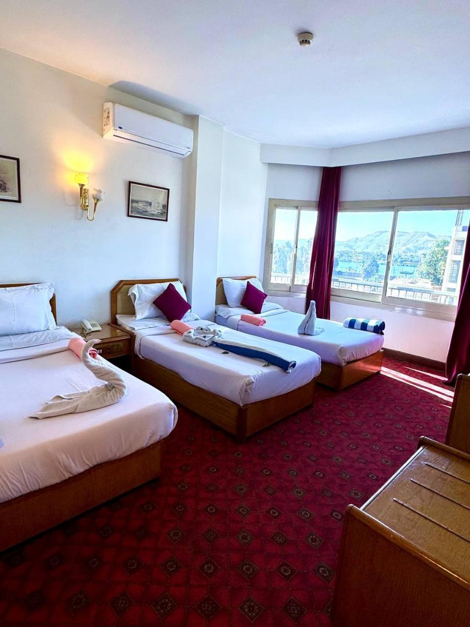 Queens Valley Hotel Louxor Extérieur photo